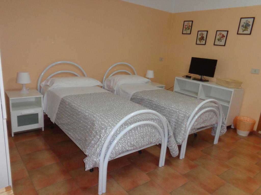 SantʼAlessio Siculo Akron B&B מראה חיצוני תמונה