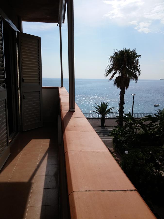 SantʼAlessio Siculo Akron B&B מראה חיצוני תמונה